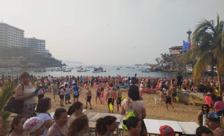 Personal naval proporcionó apoyo en la salvaguarda de la vida humana durante el evento “64 Maratón Internacional Acapulco Aguas Abiertas”