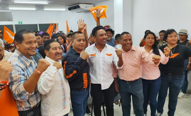 Celebra Movimiento Ciudadano adhesión del ex morenista Jesús Catalán a la campaña de Yoshio Avila