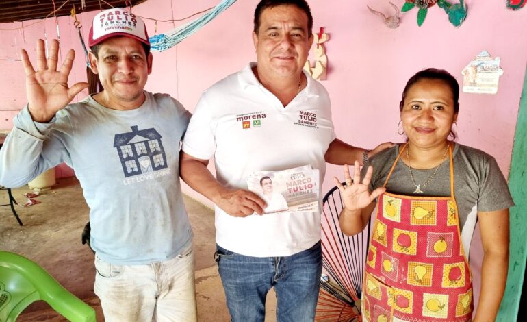Recibe la sierra de Coyuca a Marco Tulio; manifiestan su continuidad en el Distrito 8
