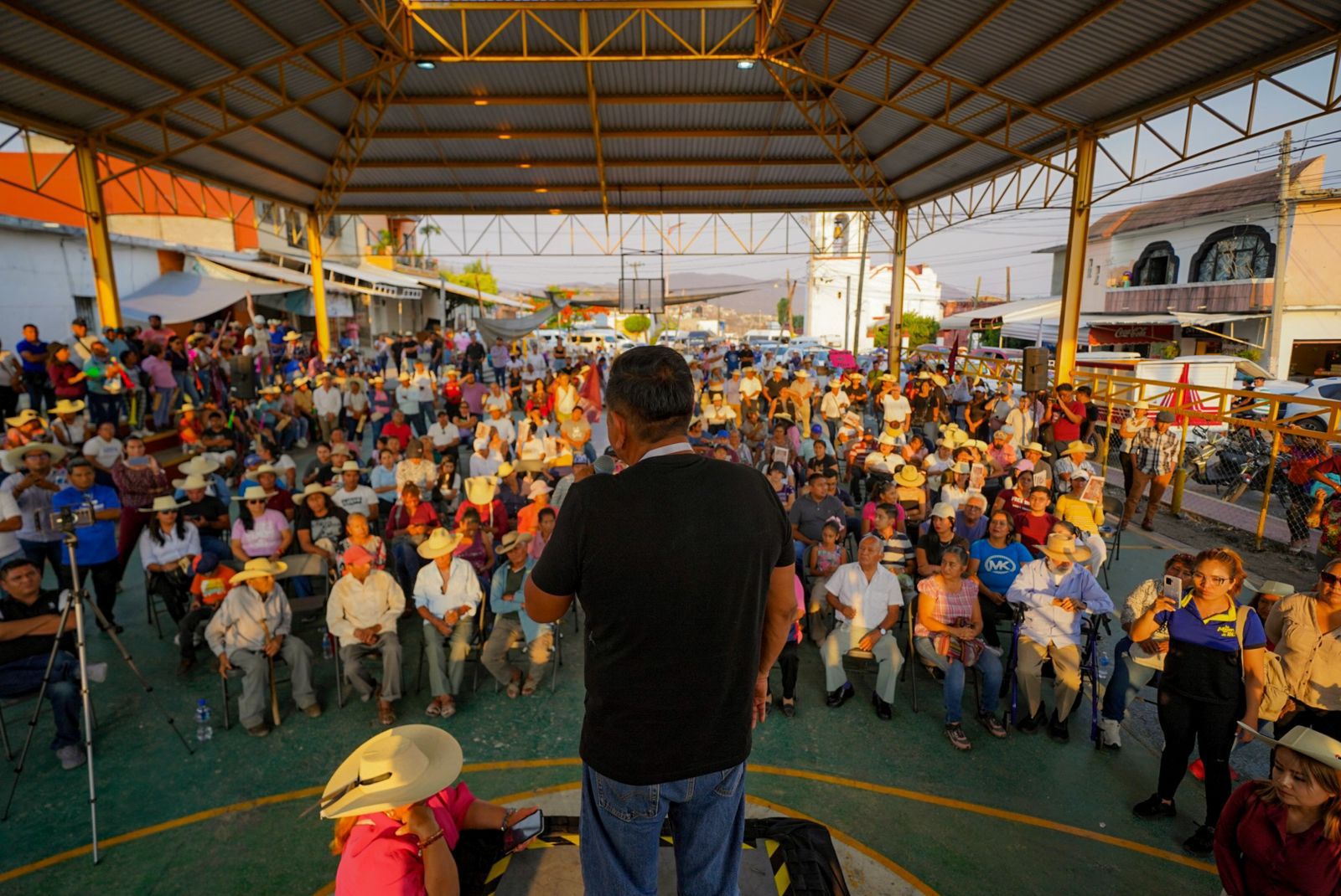 Se busca la prosperidad y el desarrollo para Tierra Caliente, expresa Félix Salgado