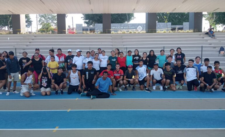 Deportistas guerrerenses listos para competir en el Macro Regional de atletismo