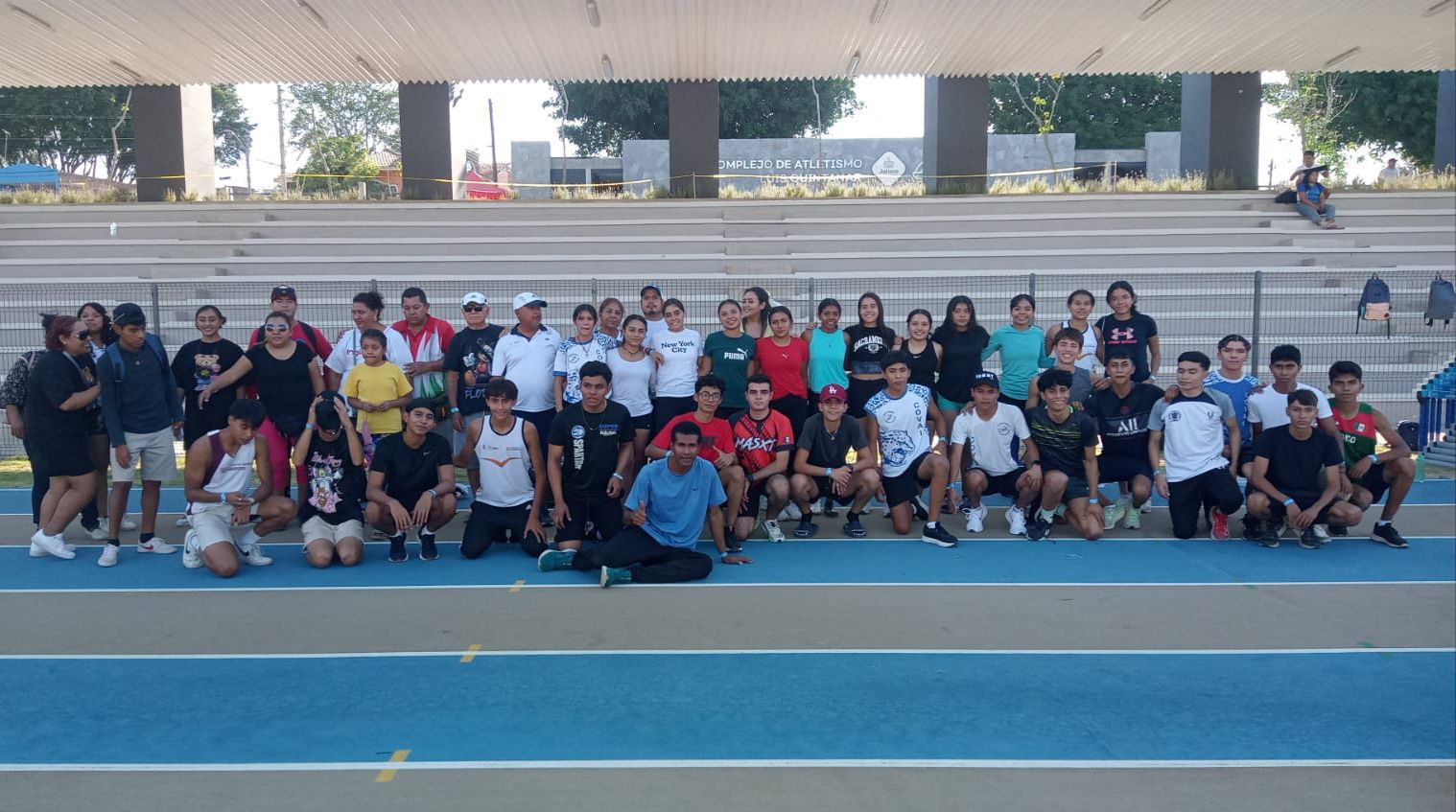 Deportistas guerrerenses listos para competir en el Macro Regional de atletismo