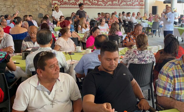 Se reúnen Manuel Añorve y Carlos Granda con empresarios y sociedad civil de Acapulco