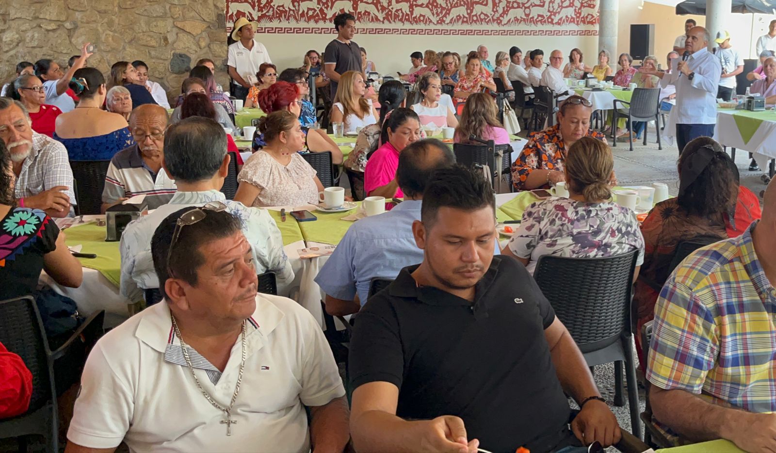 Se reúnen Manuel Añorve y Carlos Granda con empresarios y sociedad civil de Acapulco