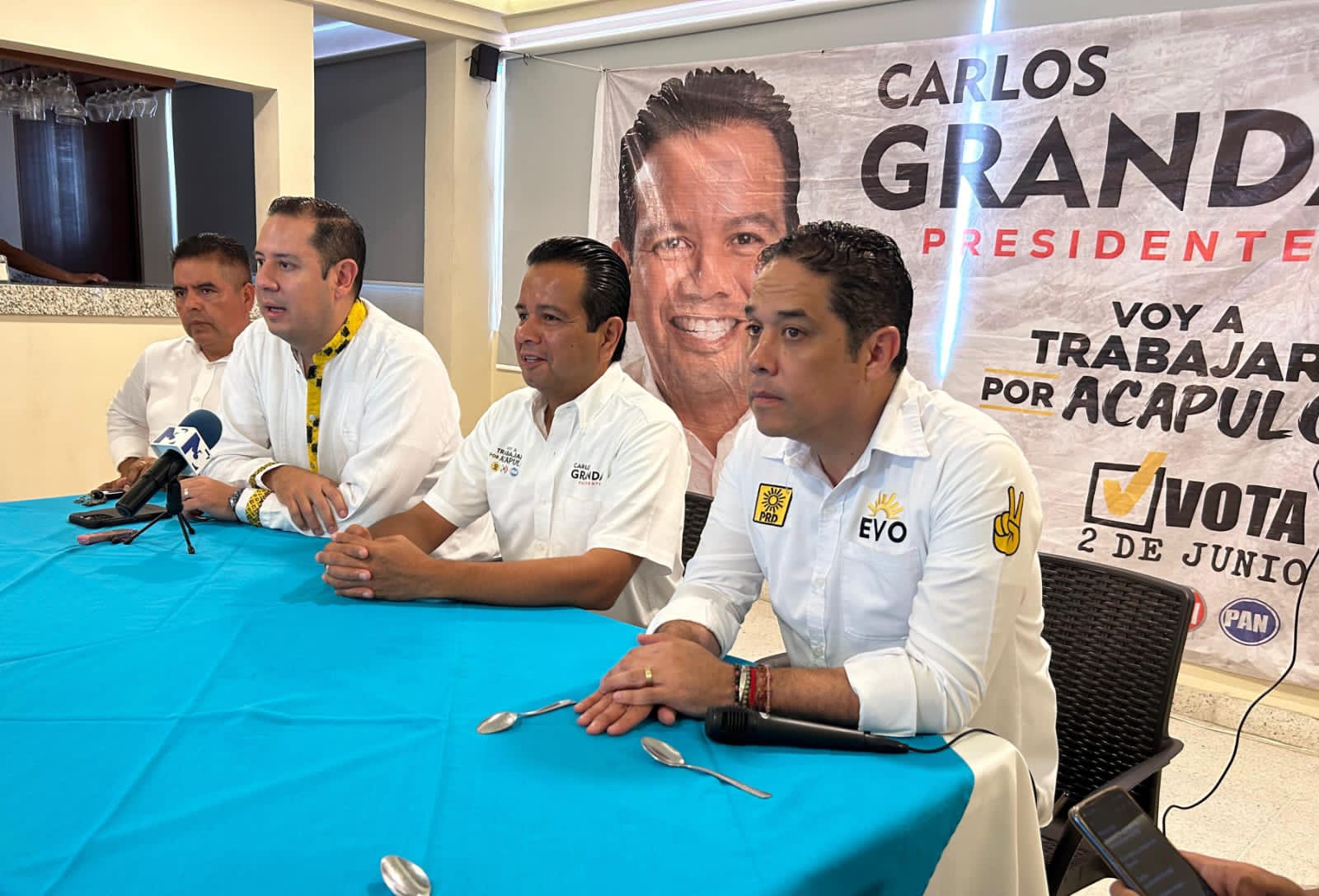 Da espaldarazo a Granda la Dirigencia Nacional del PRD; hay empate con Abelina, aseguran