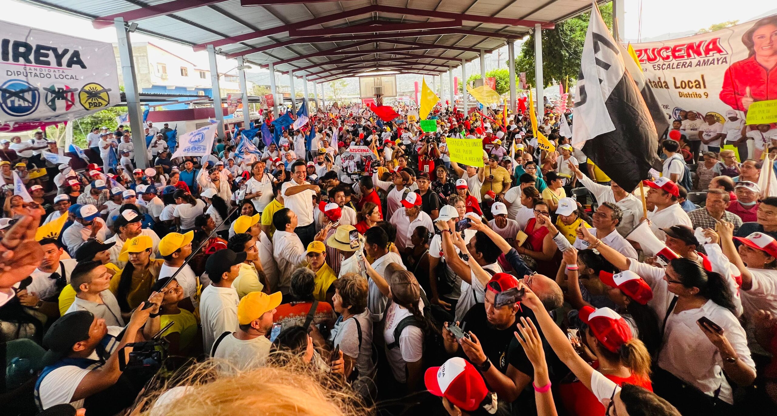 ¡Tenemos candidato! Gritan miles que acompañan a Fuerza y Corazón por Acapulco en cierre de campaña