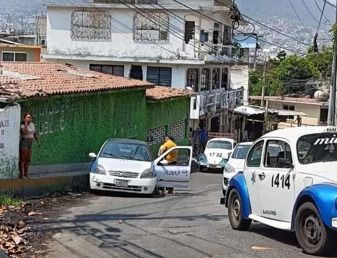 Asesinan a taxista en barrio de Acapulco
