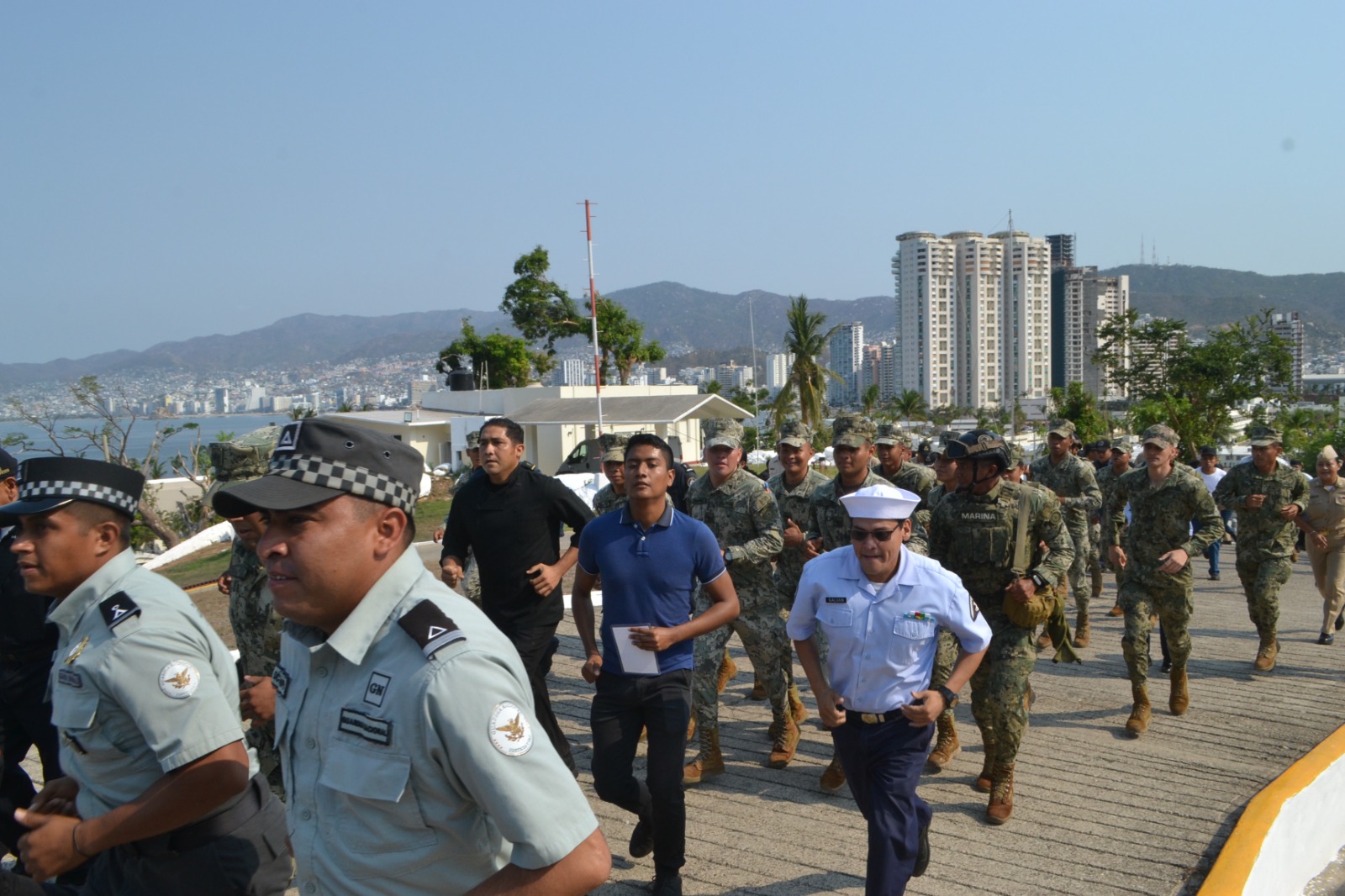 Marina realiza simulacro de alerta de tsunami en el puerto de Acapulco, Guerrero