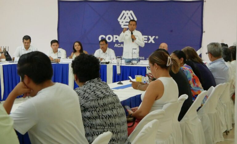 Presenta Granda su propuesta de gobierno a la Coparmex; anuncia reducción de licencias y créditos a fondo perdido