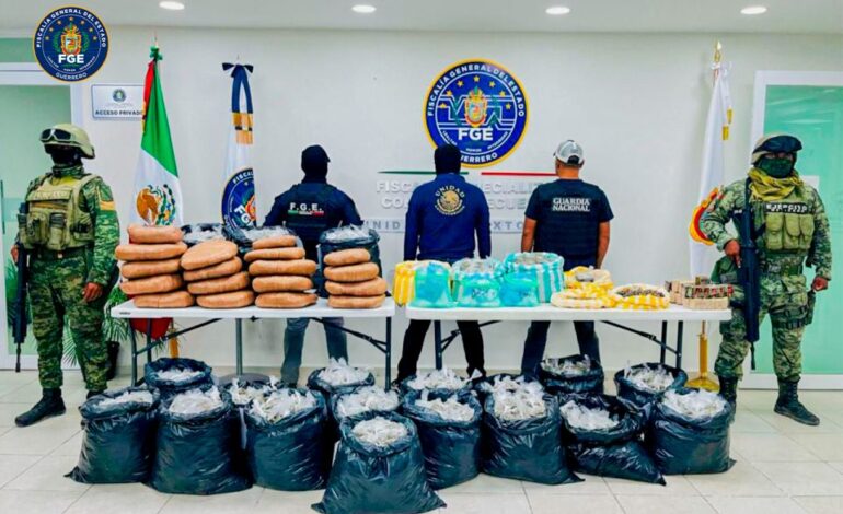 Fiscalía de Guerrero decomisa más de 18 mil 500 dosis de diversas drogas y más de 2 mil cartuchos útiles en Acapulco