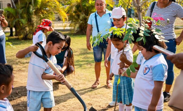 Encabeza Evelyn Salgado el arranque de la Campaña Reforestando Guerrero 2024 en el Parque Papagayo