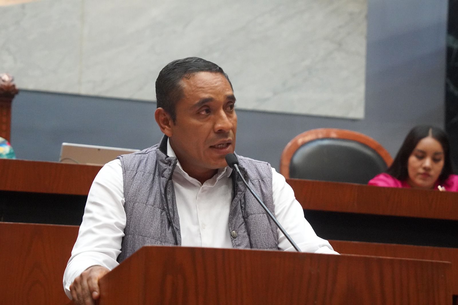 Llama el diputado García Trujillo a los tres órdenes de gobierno a coordinarse para dragar la laguna de Chautengo