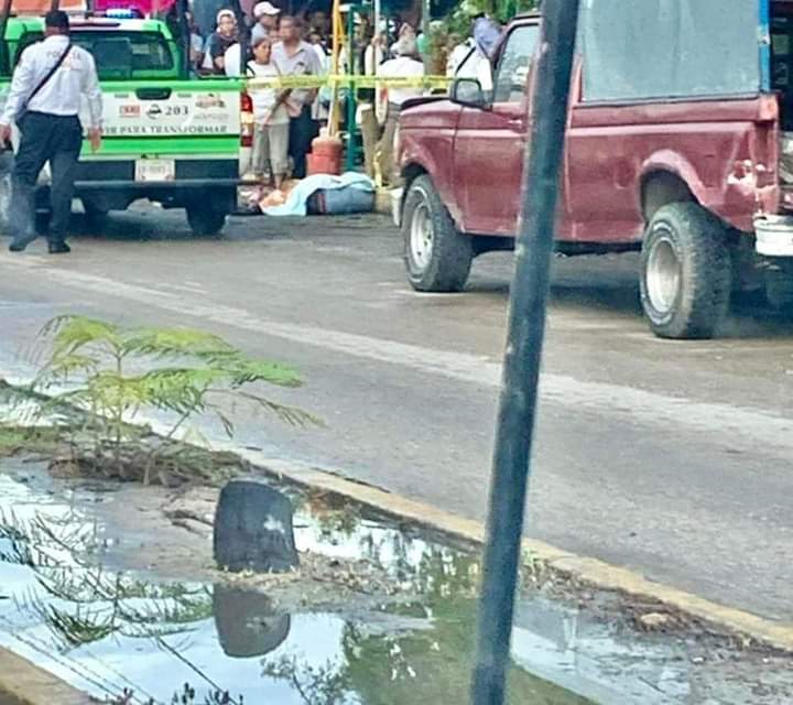 Automovilista huye al atropellar a personas adultas mayores en Acapulco