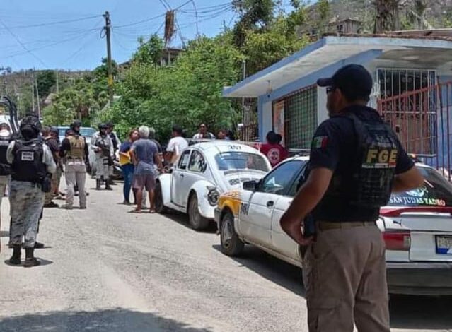 Asesinan a taxista en la colonia Mártires de Cuilapa, Acapulco