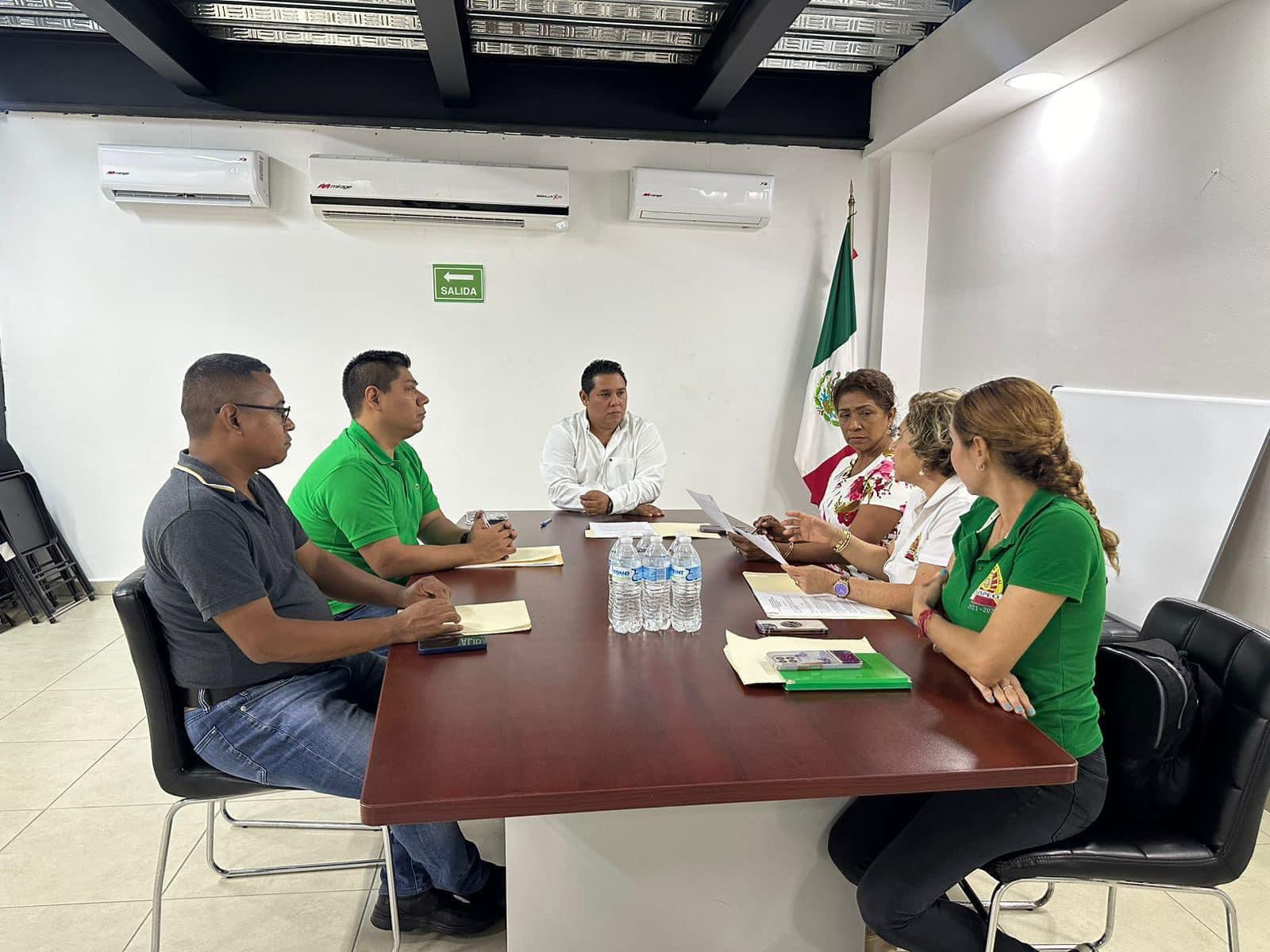 Brindan certeza laboral a trabajadores de Radio y Televisión de Guerrero