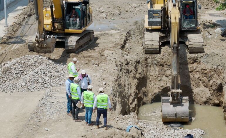 En este año de las obras de la administración de Evelyn Salgado continúan las acciones para el saneamiento de Acapulco