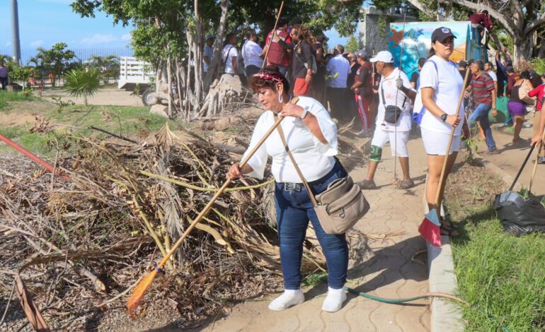 Con intensa jornada de limpieza se prepara reapertura parcial del Parque Papagayo