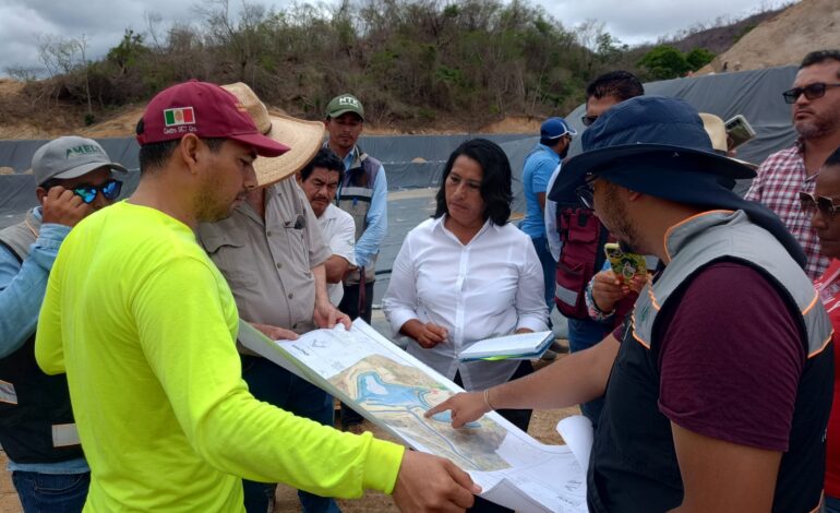 Recorre Abelina López Rodríguez obra de nueva celda del relleno sanitario