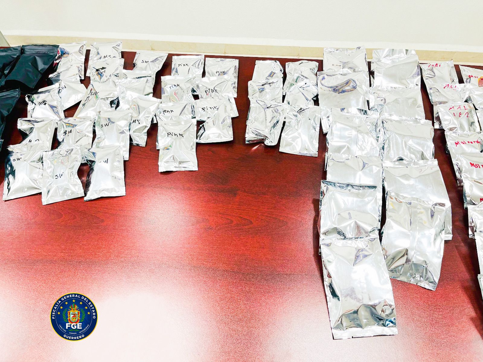 Decomisan estupefacientes en Acapulco; el sospechoso escapó