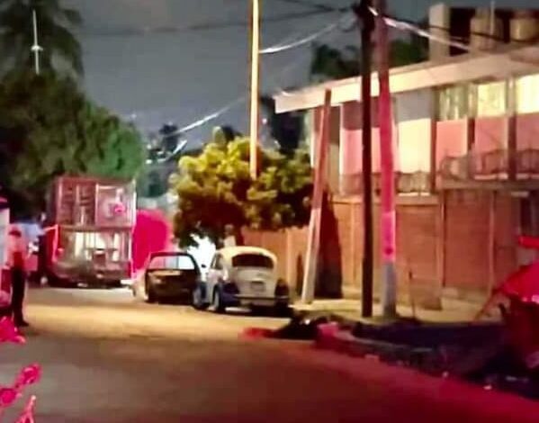 Dejan cadáver decapitado en la colonia Cuauhtémoc, zona urbana de Acapulco