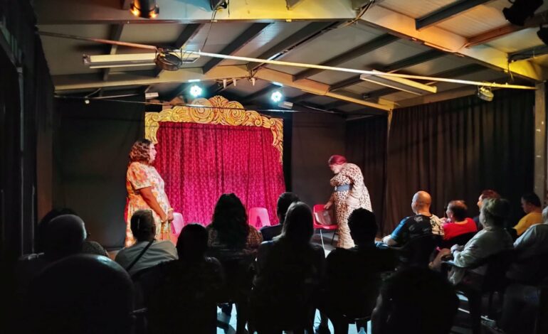Divorciadas, evangélicas y vegetarianas desde una visión queer en el Teatro Domingo Soler
