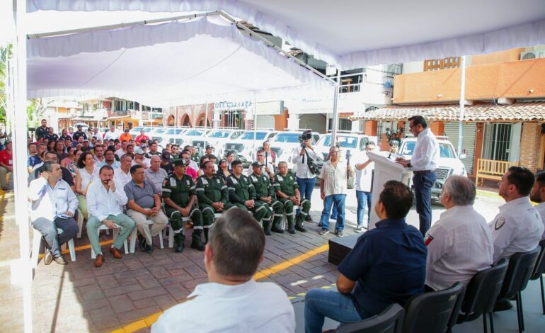 Firma Gobierno de Guerrero y SECTUR Federal convenio de Rutas Mágicas de Color en Zihuatanejo