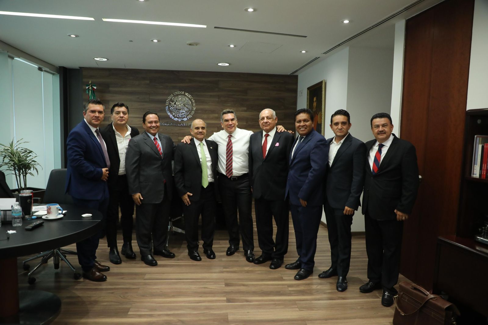 Agradece Manuel Añorve a guerrerenses por acompañarlo a él y a Alejandro Moreno a su toma de protesta como senadores