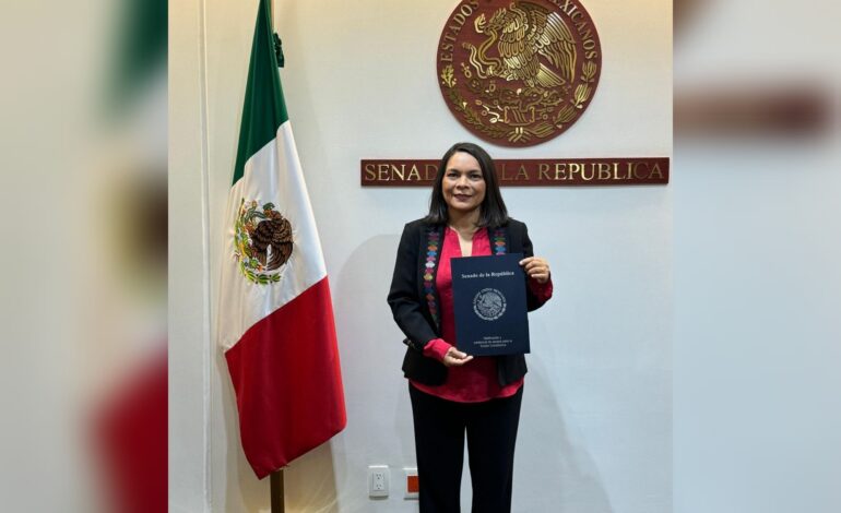 Se registra Beatriz Mojica Morga como senadora de la República