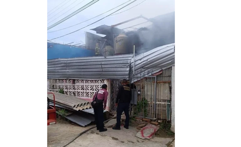 Asesinan a un hombre en Ciudad Renacimiento, Acapulco; queman su vivienda