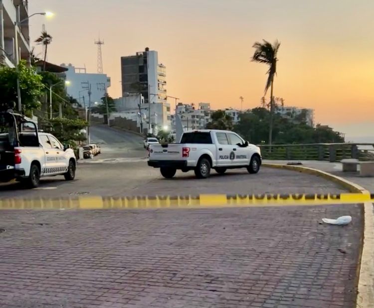 Hieren con disparos de arma de fuego a un hombre en el fraccionamiento Las Playas, Acapulco