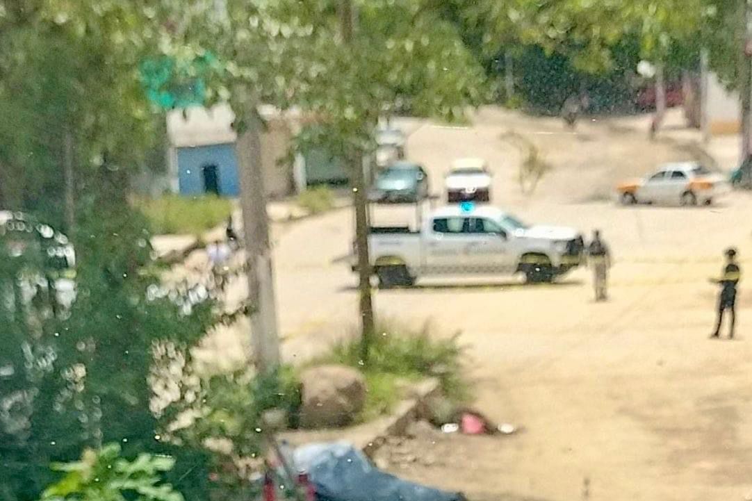 Persiguen y asesinan a balazos a un hombre en la colonia Simón Bolívar
