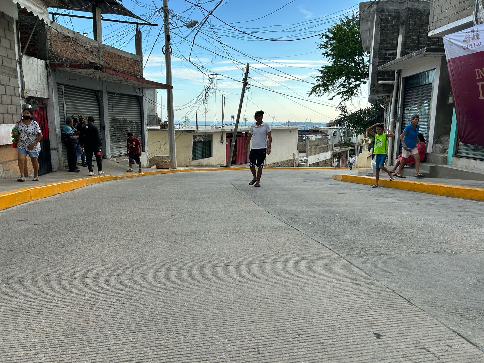 Inaugura Abelina López Rodríguez vialidades de 11 millones de pesos - I