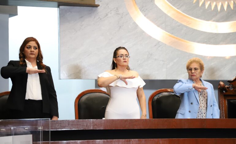 Ofrece Bazán compromiso y lealtad al asumir como diputada