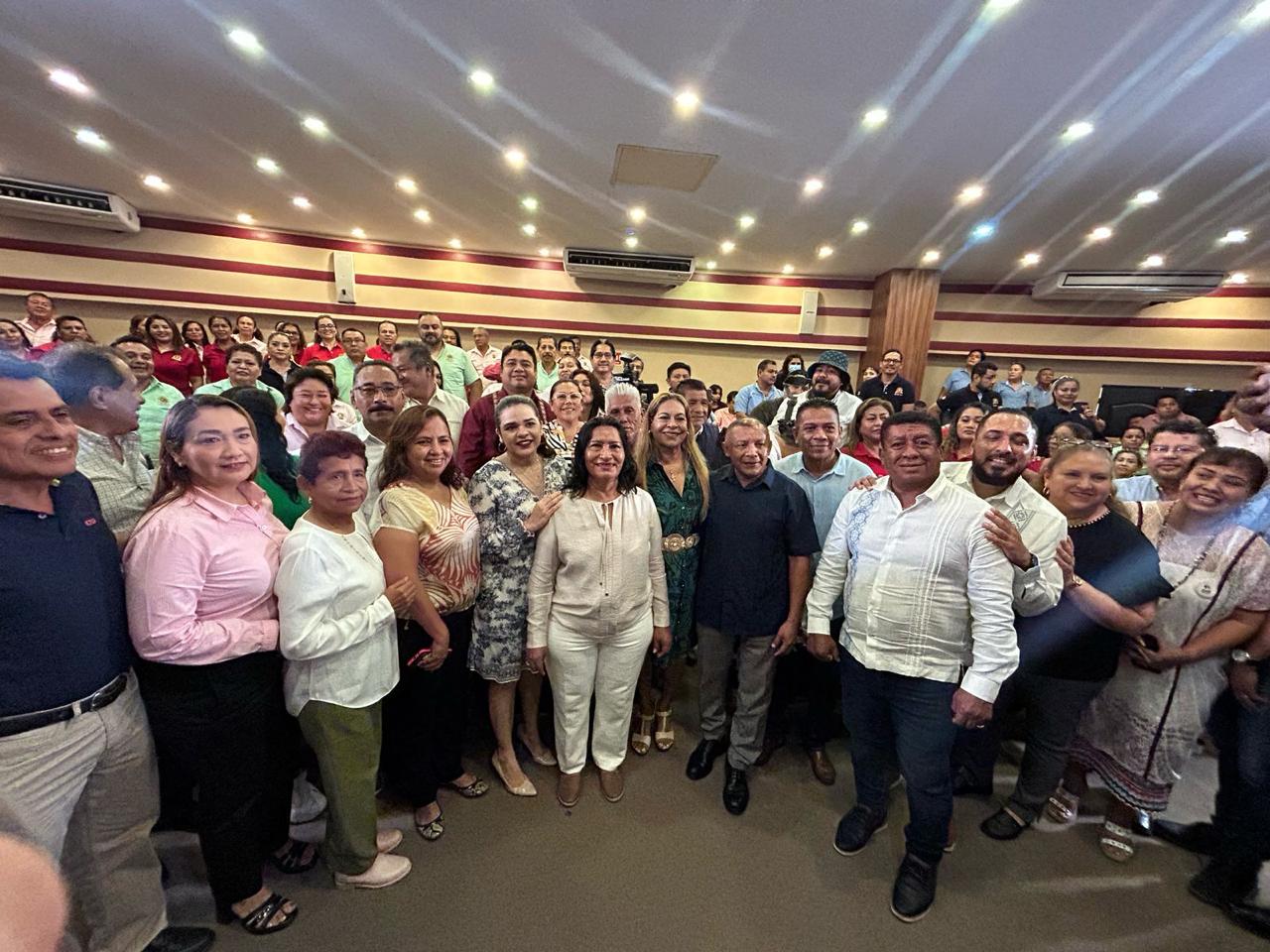 Adelanta Gobierno de Abelina 50 por ciento del aguinaldo a trabajadores