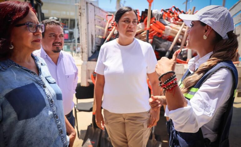 Gobierno estatal y federal refuerzan estrategia de Brigadas de Limpieza en colonias afectadas por el huracán John