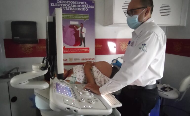 Unidades Médicas Móviles refuerzan atención en Cuautepec, en la región de la Costa Chica