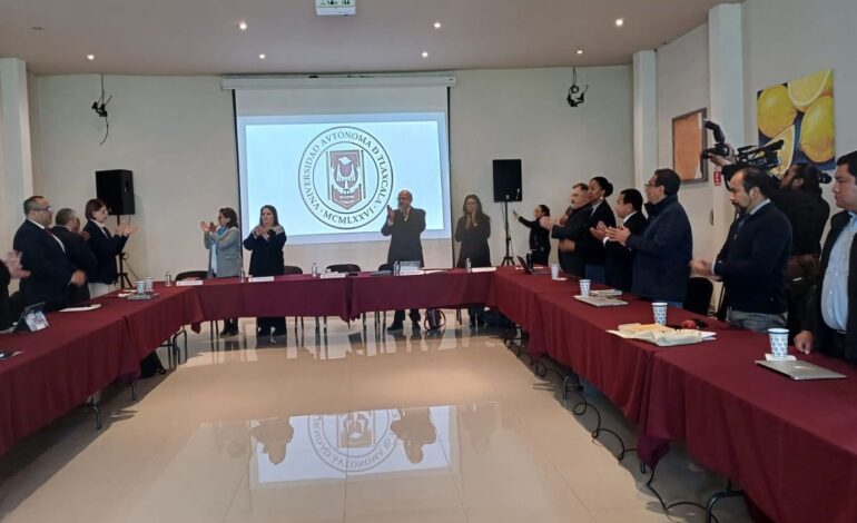 La Uagro tiene compromiso de impulsar investigación científica y calidad académica: Gabino Solano