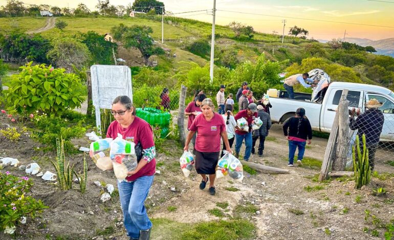 Gobierno del estado mantiene la atención en la región Sierra para acelerar la recuperación tras el paso del huracán John