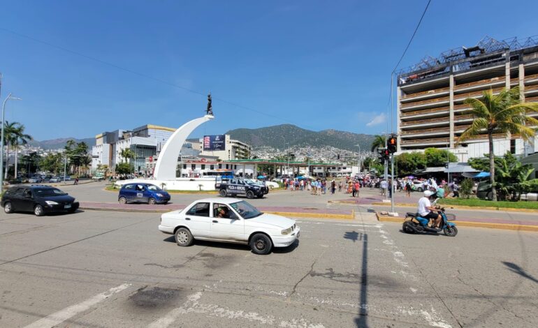 Intervención y diálogo del gobierno del estado logró levantar el bloqueo de comerciantes de Acapulco afectados por huracán John