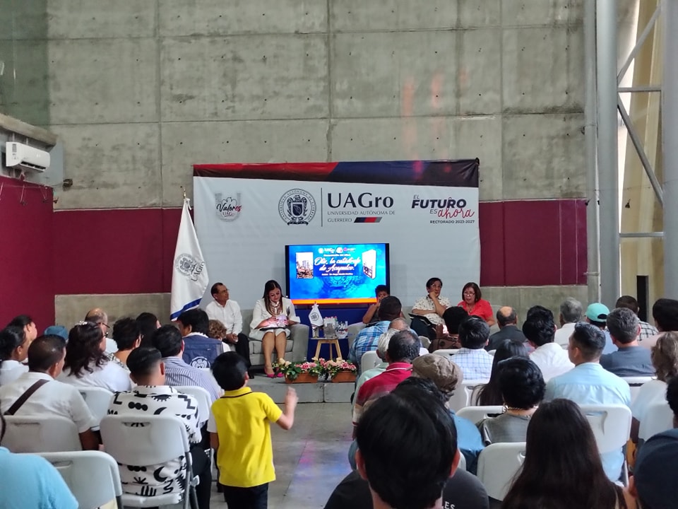 Respuestas, discusiones y propuestas después de la destrucción del huracán Otis en la presentación de libro