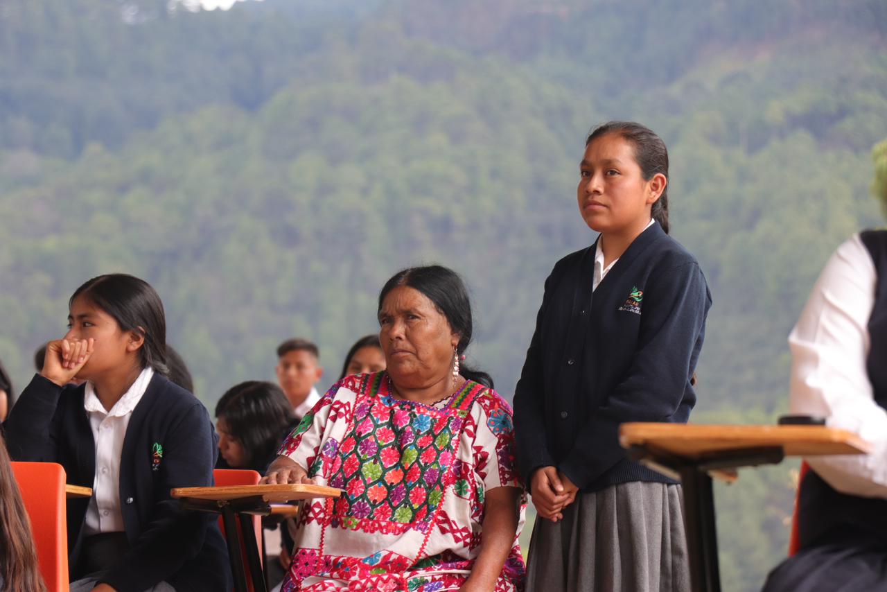 La SEDEPIA realiza taller de sensibilización para la prevención de muertes maternas, en Cochoapa el Grande