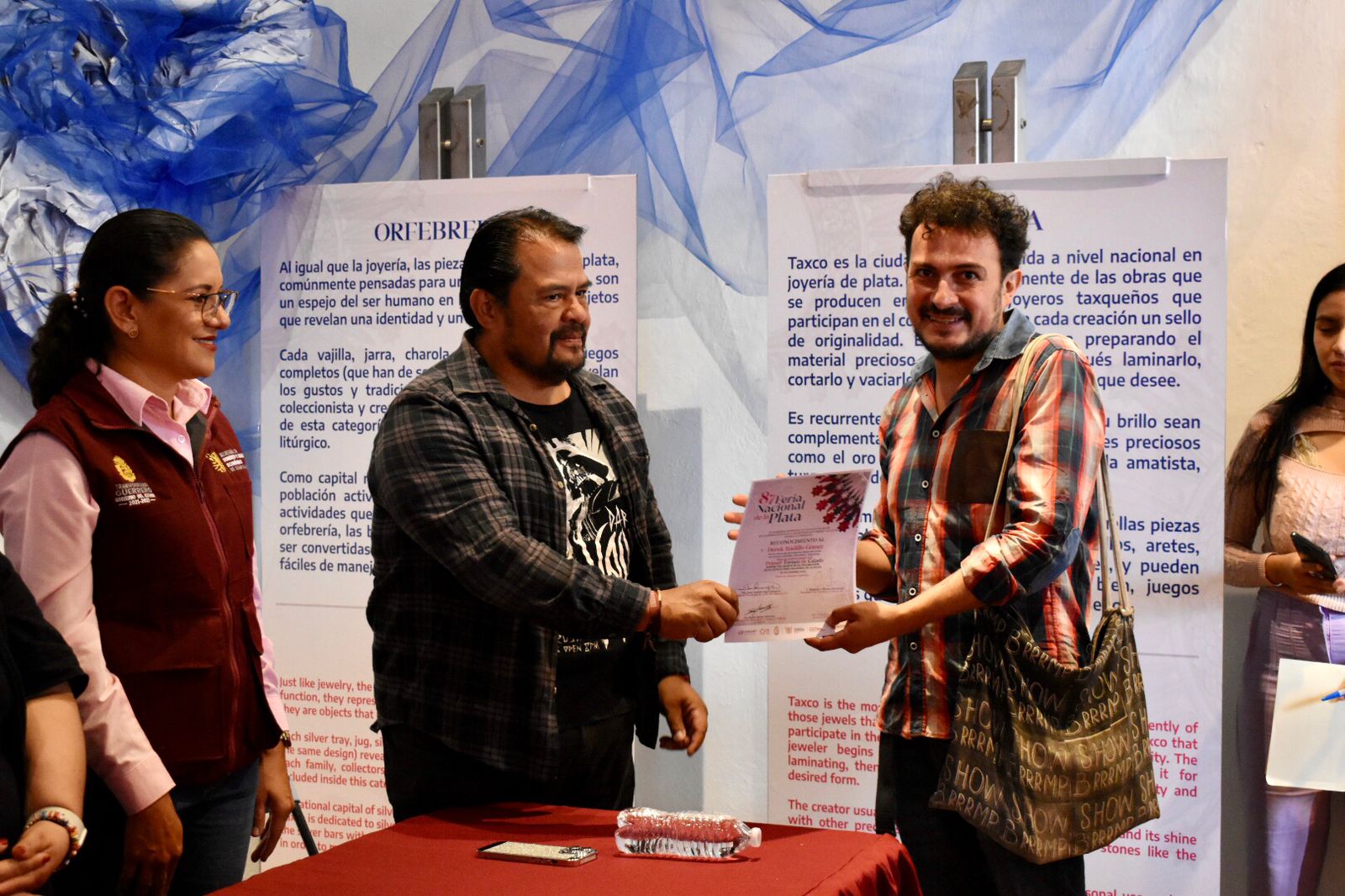 Premian a ganadores del Primer Concurso de Calado, en la 87 Feria Nacional de la Plata