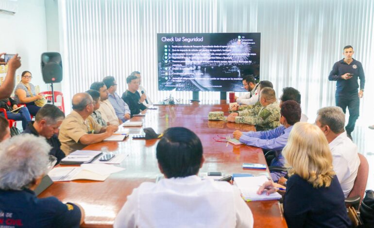 Coordina Gobierno de Evelyn Salgado espectáculo de fin de año en destinos de Guerrero