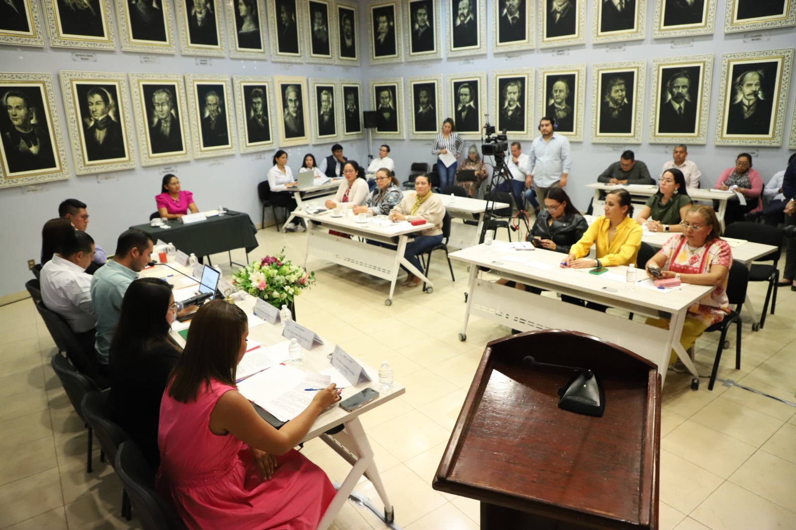 Comparece secretaria de la Juventud y la Niñez por la Glosa del Tercer Informe de Gobierno