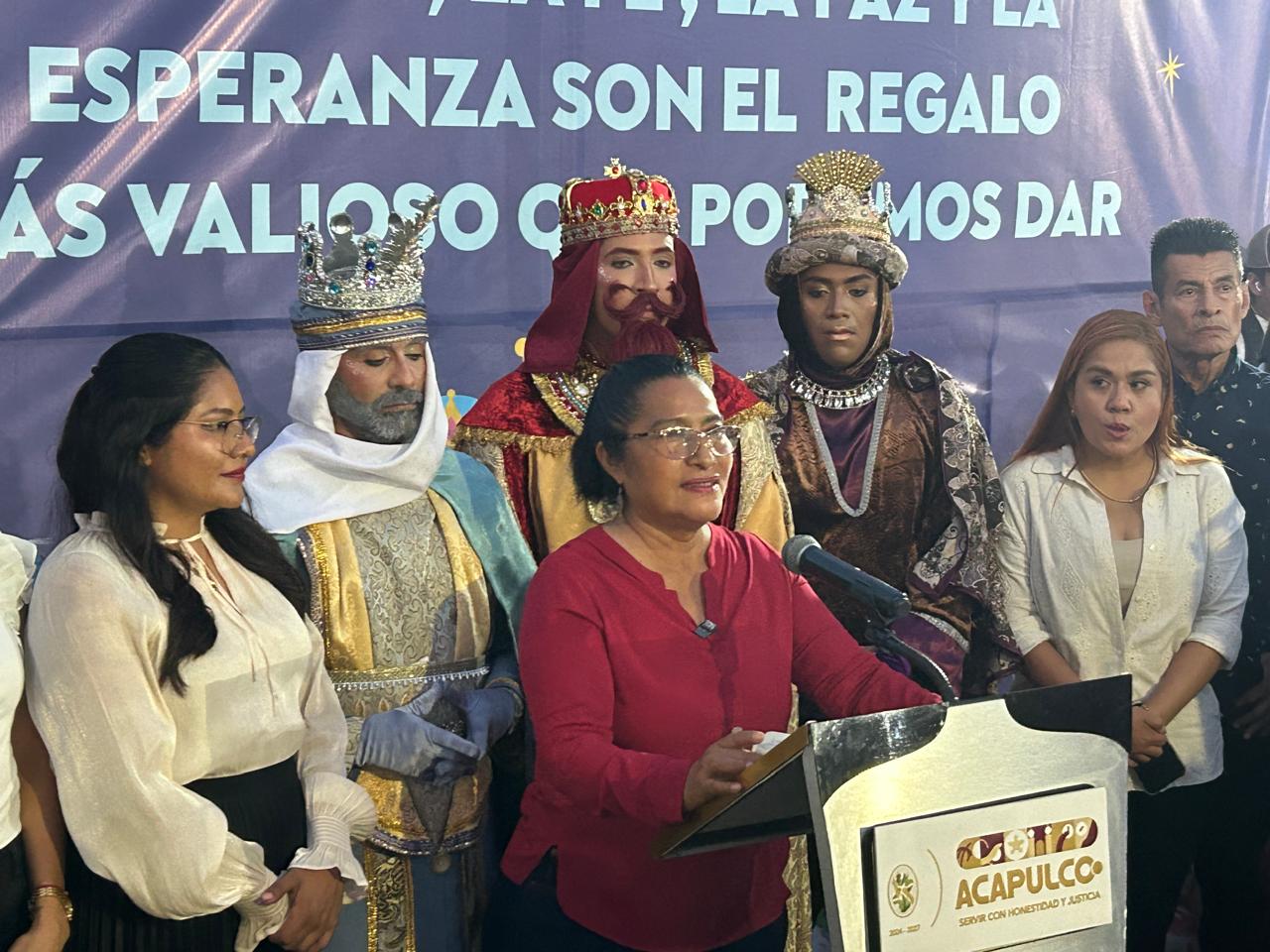 Abelina López le pide a los Reyes Magos paz para Acapulco