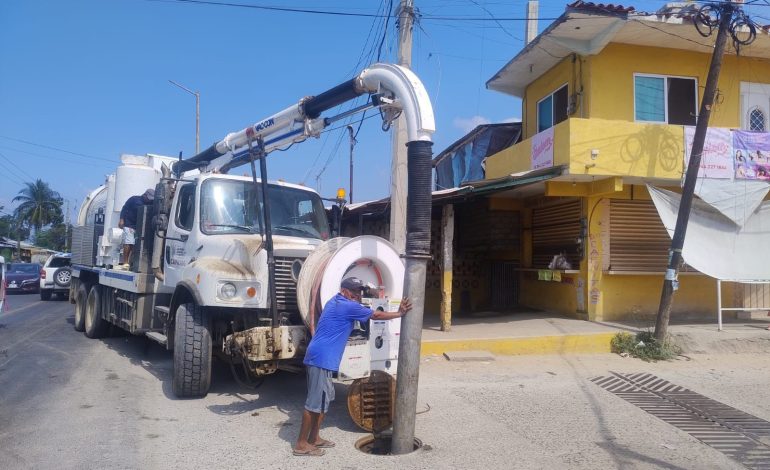 Intensifica CAPAMA brigadas emergentes en la zona Poniente