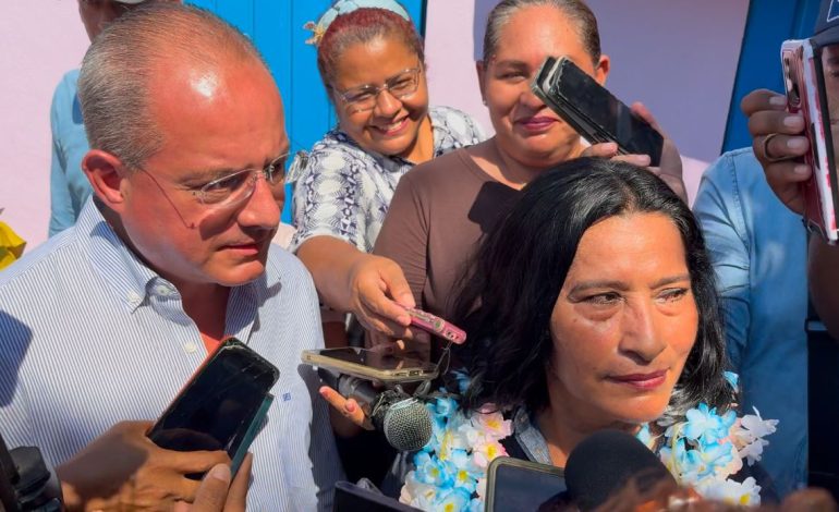 «Yo los bendigo, hay que seguir trabajando”, responde Abelina López ante destapes de Beatriz Mojica y Félix Salgado