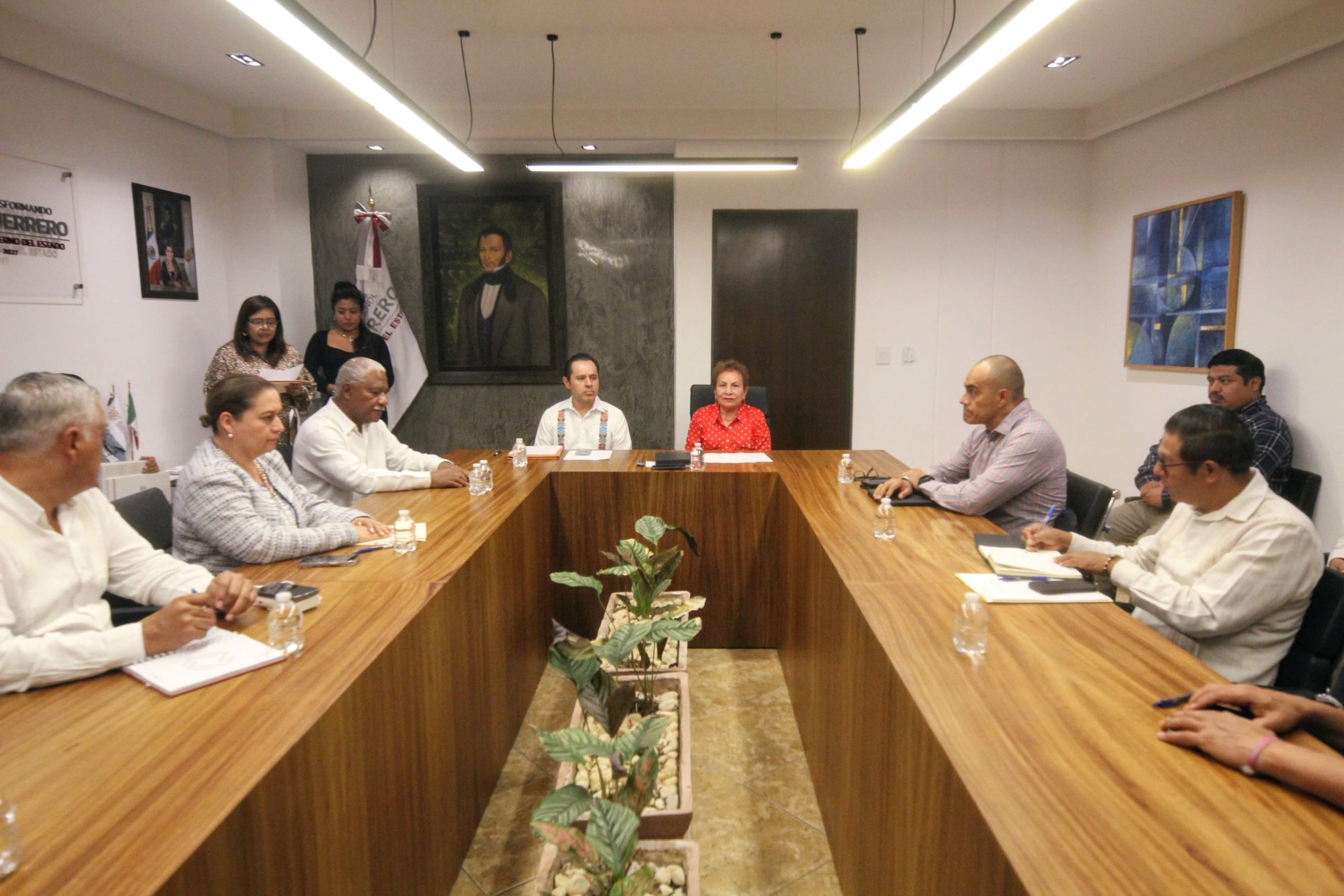 Firma Gobierno de Guerrero convenio de colaboración con el INE para elección del Poder Judicial