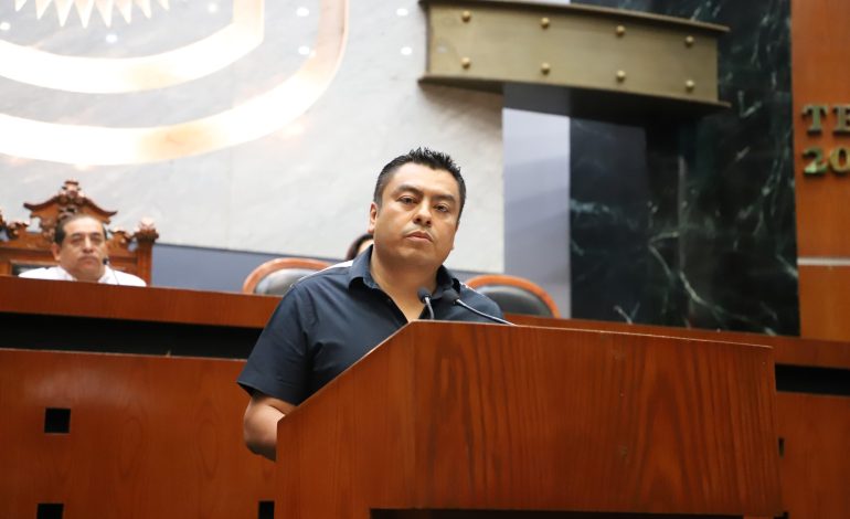 Propone legislador limpieza y desazolve permanente en el río Huacapa
