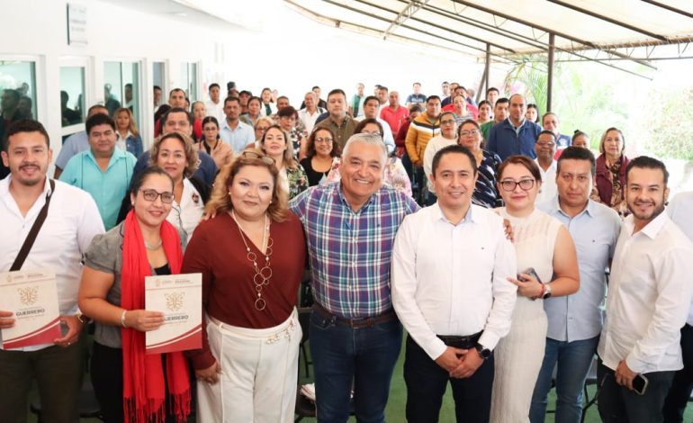 Gobierno del estado entrega de 51 nombramientos de promoción a personal administrativo y docente del nivel superior: SEG